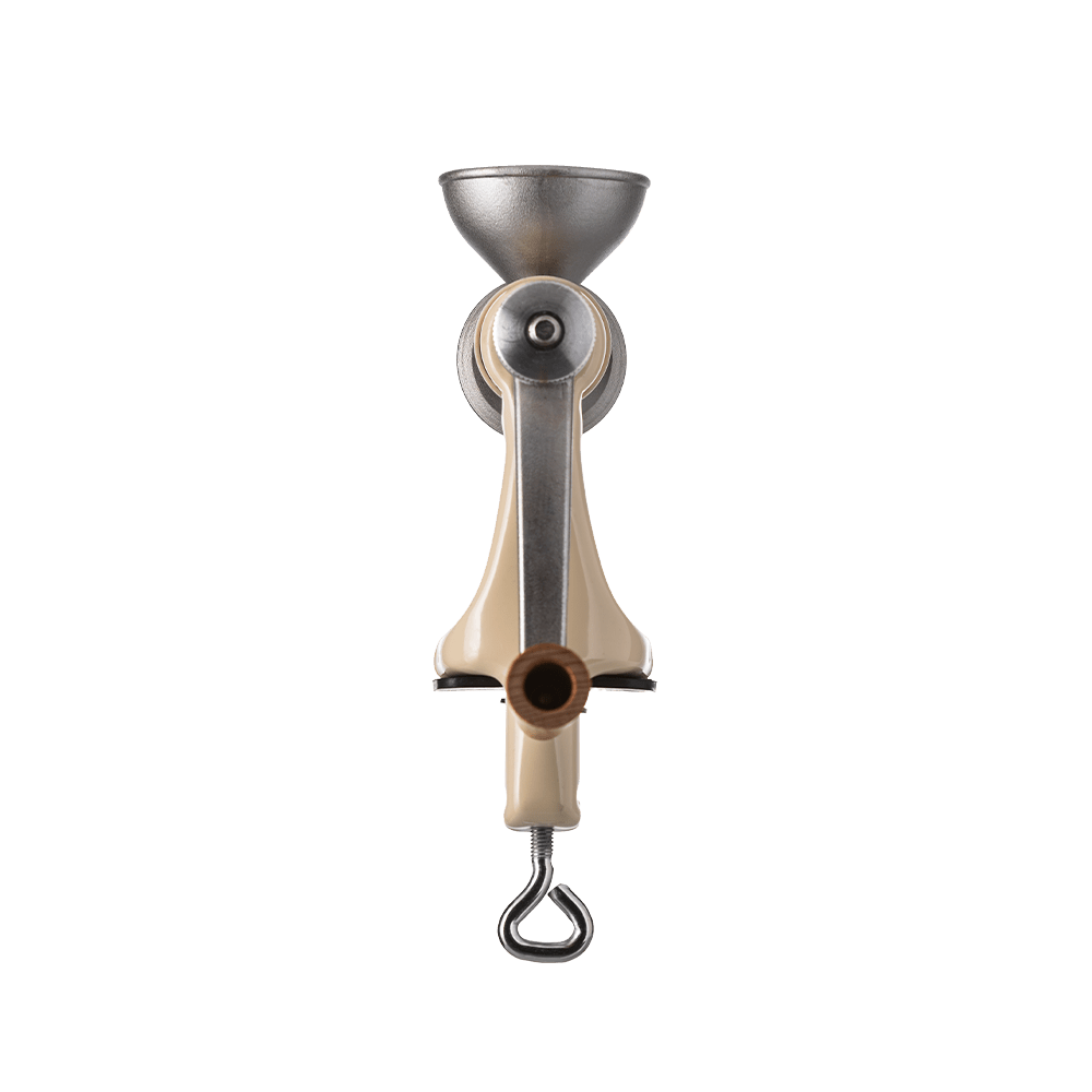 Retro-Mohnquetsche in beige mit Metalltrichter und Handkurbel